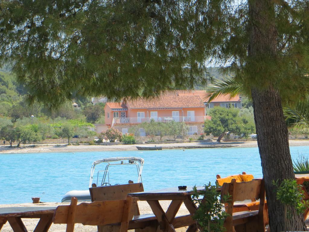 Holiday Home Artina 2 Lovište Oda fotoğraf