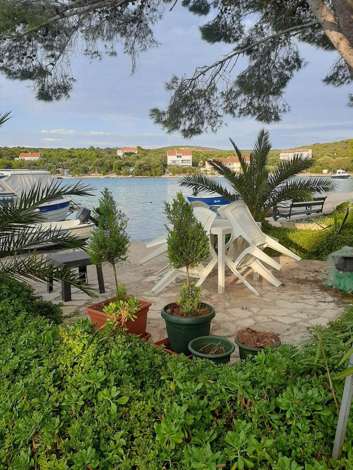 Holiday Home Artina 2 Lovište Dış mekan fotoğraf