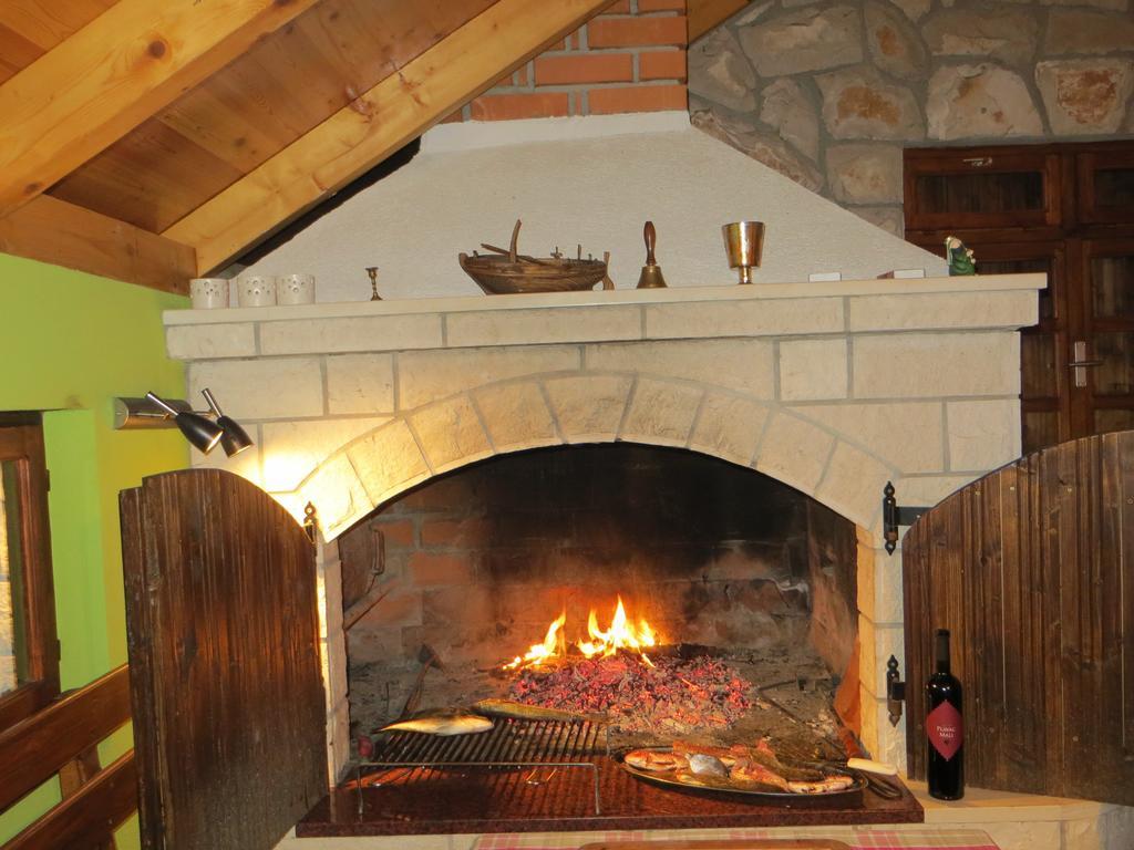 Holiday Home Artina 2 Lovište Oda fotoğraf